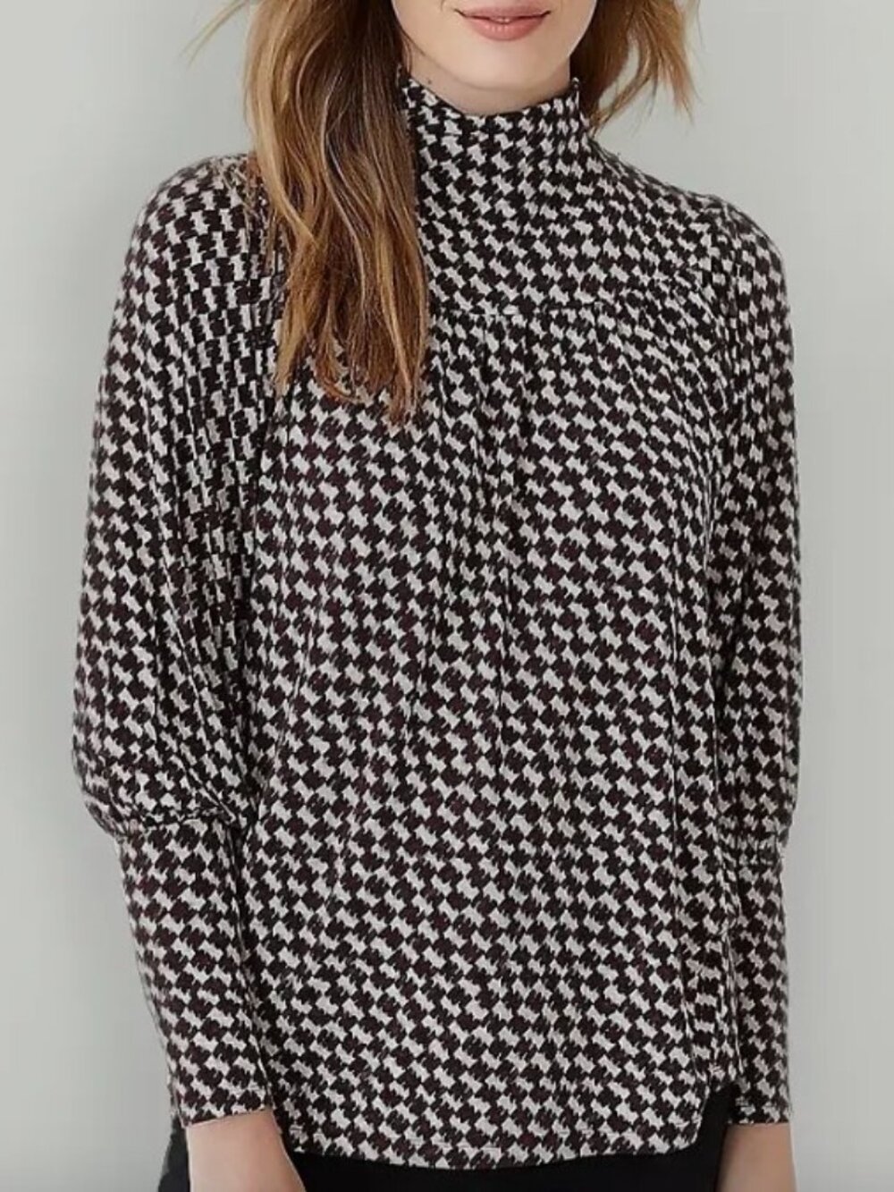 Ann Taylor Mock Neck Houndstooth Blouse Burgundy Cream Medium NWT Popover
